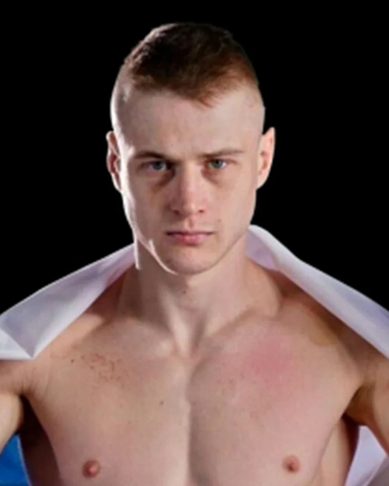 MMA fighter Leo Brichta at a&nbsp;combat sports workshop at SWAGLIFT DAY